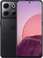 Front and back side photo of OnePlus 10